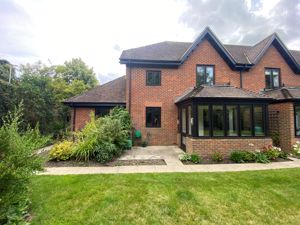 Rear- click for photo gallery